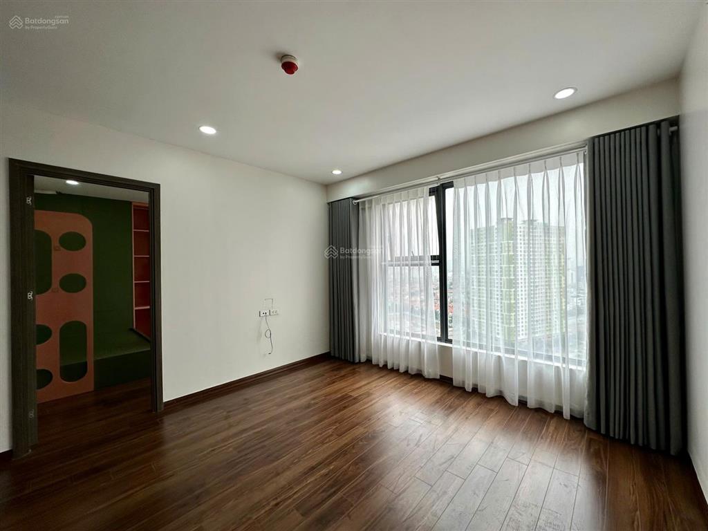 Chính chủ bán căn hoa hậu của dự án, tầng trung, căn góc, full nội thất 3pn 2vs. cửa tb ban công đn