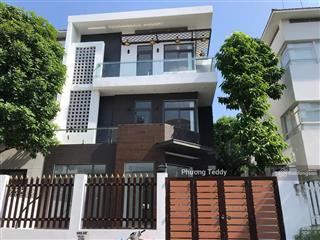 Siêu phẩm mt mỹ hưng khu cảnh đồi, kđt phú mỹ hưng, q. 7 (10 x 20m, 3 tầng, hđt 130tr), giá 50 tỷ