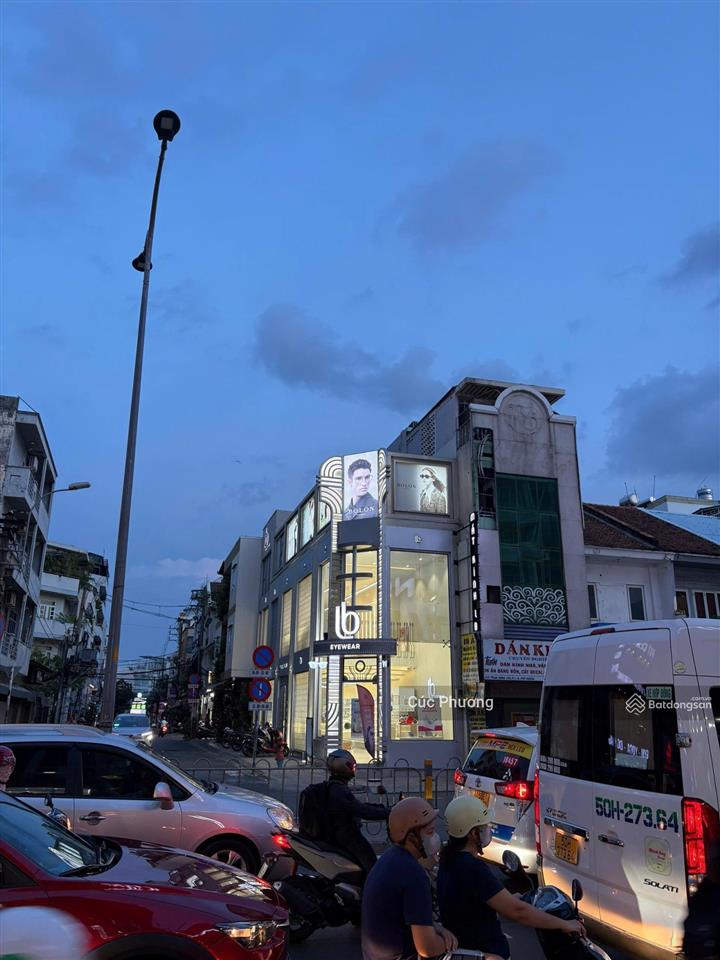 Siêu phẩm góc 2 mt! bán nhà mt phan đăng lưu, phú nhuận (4.5x25m, 3 tầng, hđt 150tr/th, giá 33 tỷ)