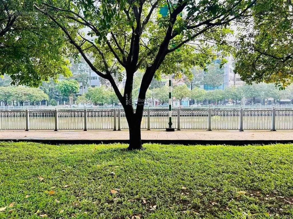 Hot! bán căn góc 2 mt ngang khủng trường sa, quận phú nhuận (18x8m, 3 tầng, hđt 90tr), giá 24 tỷ