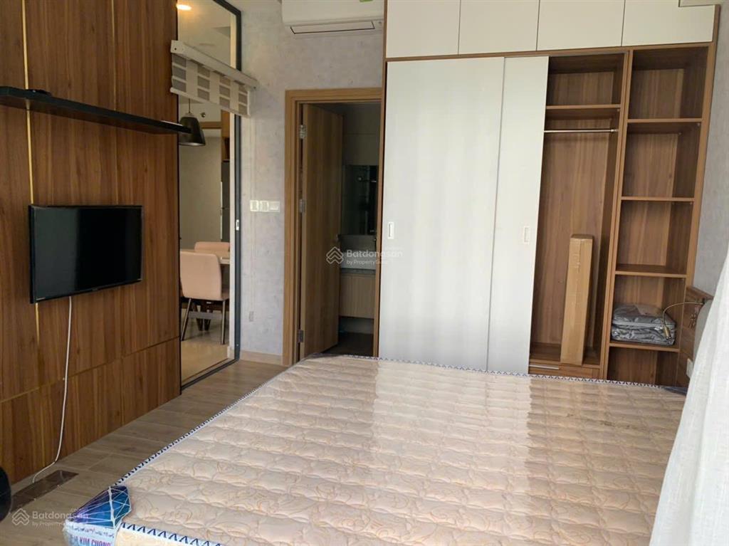 Cho thuê căn hộ 1pn ngắn hạn airbnb emerald celadon city aeon mall tân phú giá theo ngày
