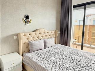 Cho thuê căn hộ dịch vụ 2pn 2wc diamond alnata celadon city, gần sân bay