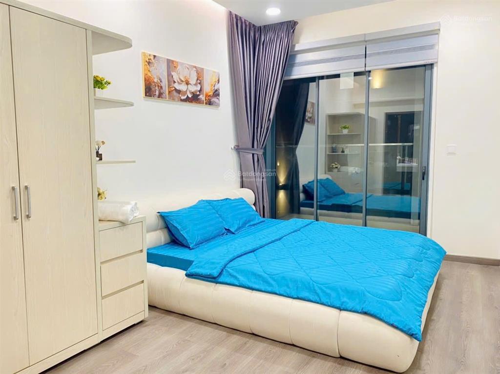 Cho thuê căn hộ dịch vụ ngăn hạn khu diamond celadon city gần sân bay, aeon mall