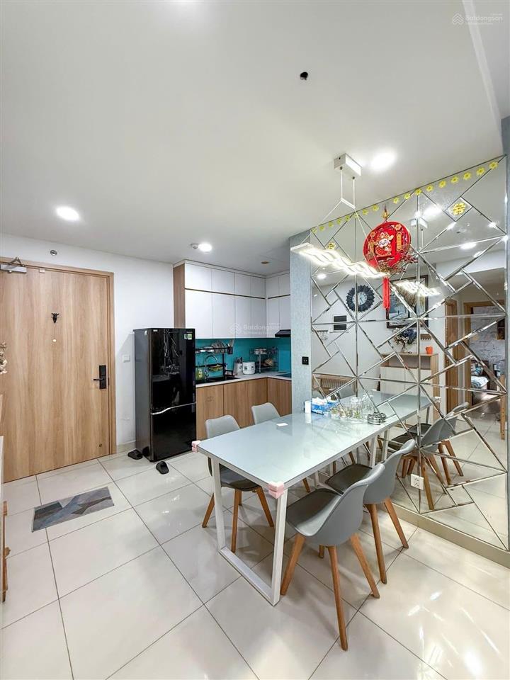 Căn hộ dịch vụ emerald  celadon city, gần sân bay tân sơn nhất, aeon mall tân phú