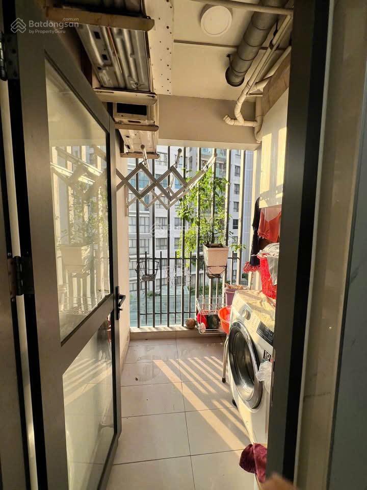 Căn hộ dịch vụ đầy đủ tiện nghi, gần sân bay, aeon mall tân phú, ở ổn định.