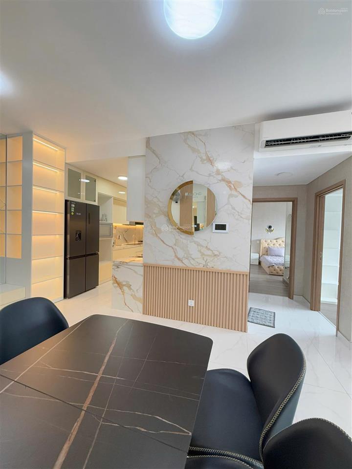 Cho thuê căn hộ dịch vụ 2pn 2wc diamond alnata celadon city