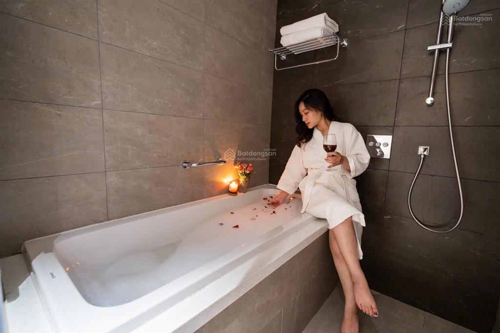 Căn hộ dịch vụ 2pn2wc diamond centery đầy đủ tiện nghi gần sân bay và aeon mall, celadon city