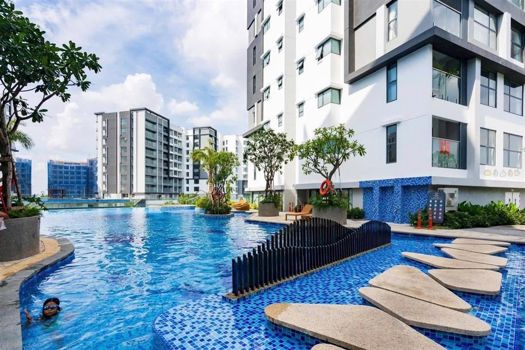 Căn hộ dịch vụ 2pn 2wc diamond alnata plus  celadon city, gần sân bay tsn, aeon mall