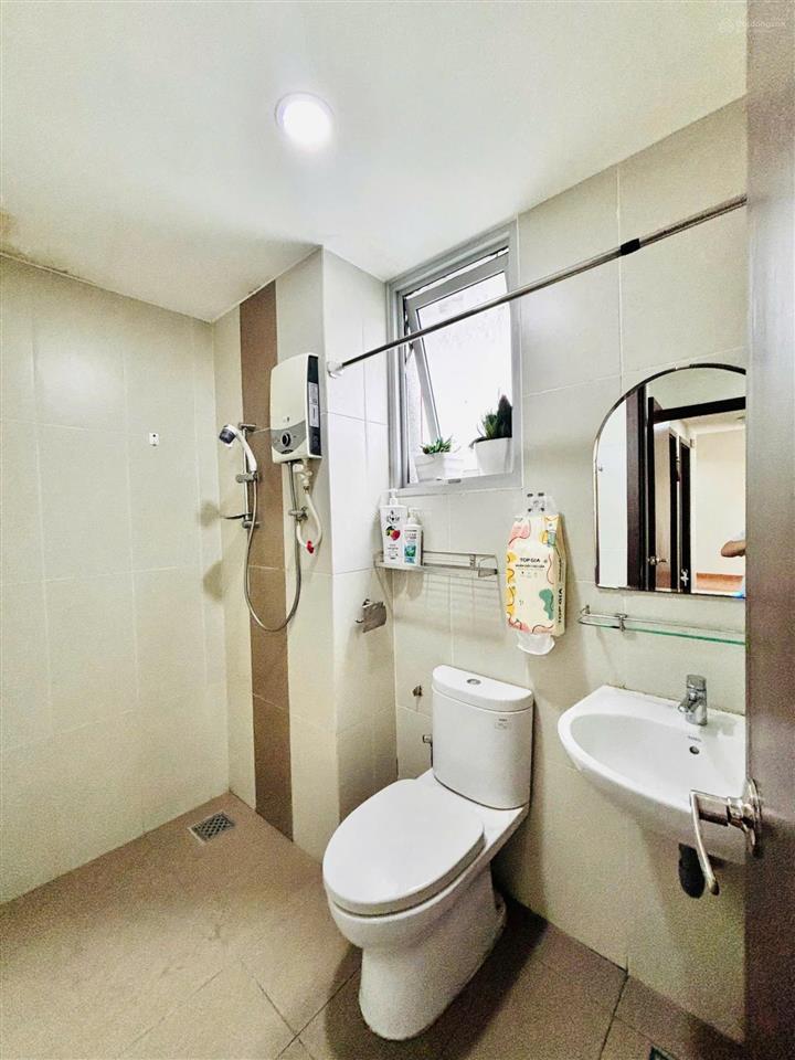 Căn hộ dịch vụ 3pn2wc đầy đủ nội thất gần sân bay tân sơn nhất và aeon mall celadon tân phú
