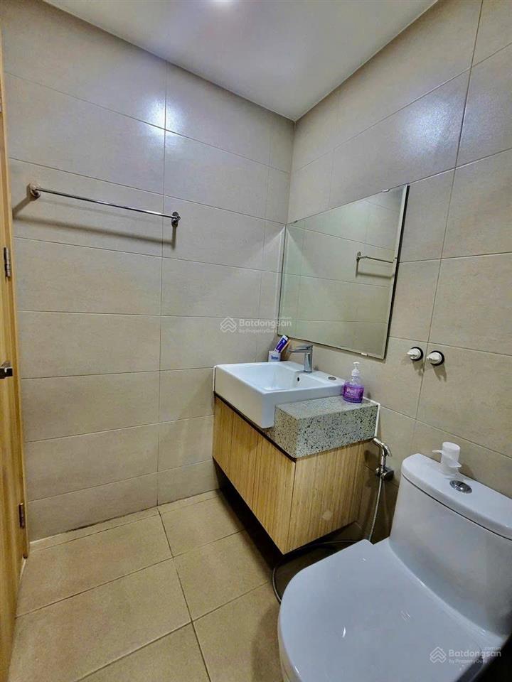 Cho thuê căn hộ dịch vụ ngắn hạn theo tháng ngày tuần... giá tốt tại celadon city