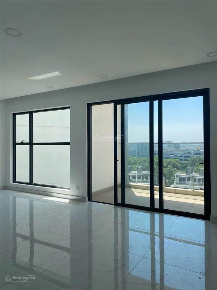 Cho thuê căn hộ dịch vụ 3pn 2wc 117m2 diamond alnata plus, celadon city, aeon mall