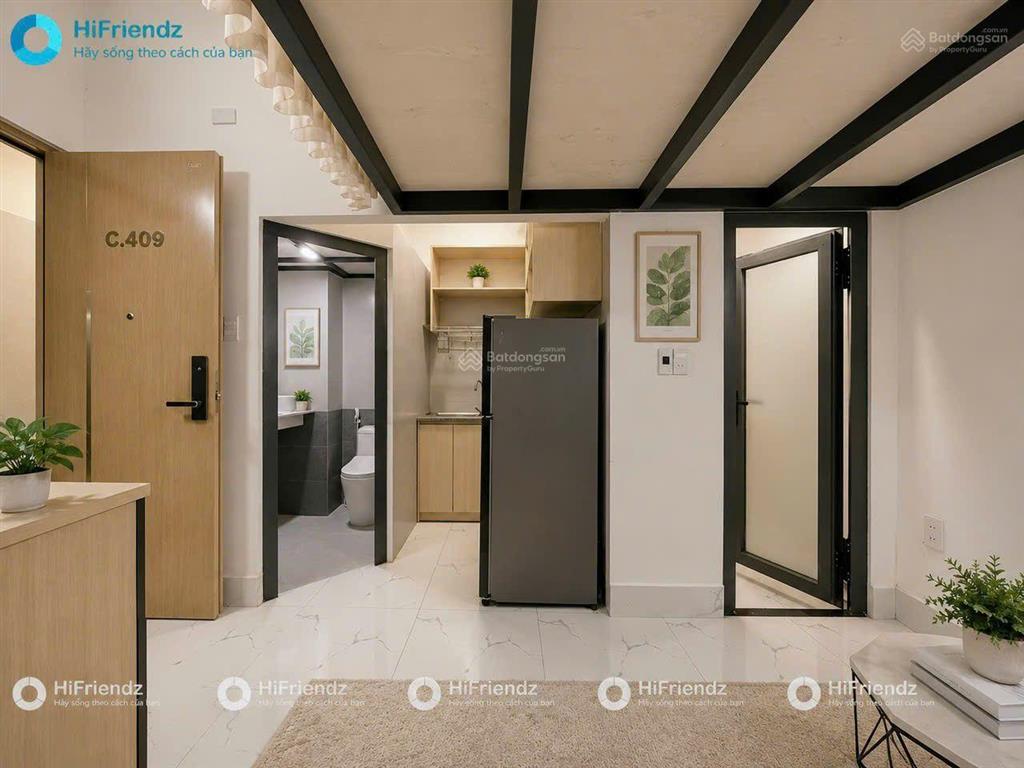 Phòng duplex ban công, có thang máy ở được 4 người 4 xe  gần ngay đh văn lang cs3