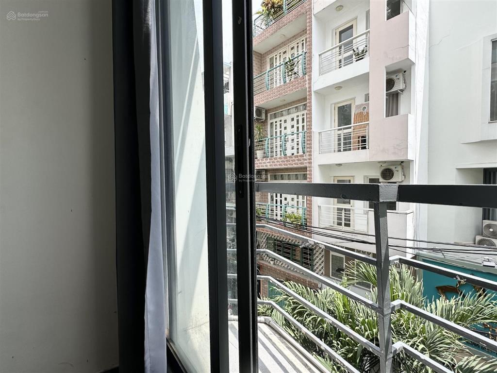 Cho thuê căn hộ bancol/cửa sổ| gần bờ kè trường sa, có view cây xanh, cho nuôi pet, hẻm xe hơi