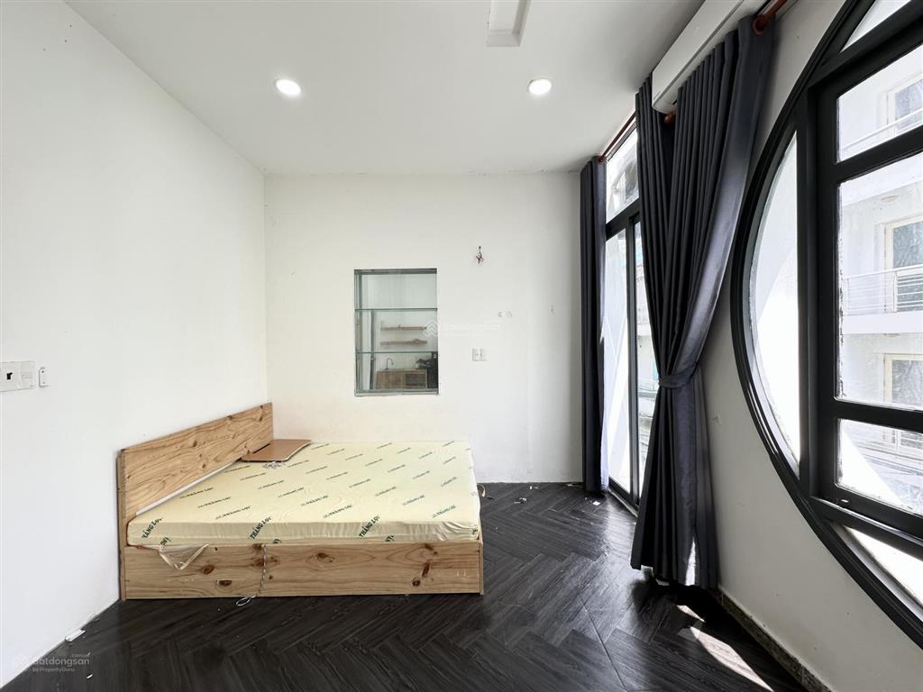 Cho thuê căn hộ bancol/cửa sổ| gần bờ kè trường sa, có view cây xanh, cho nuôi pet, hẻm xe hơi