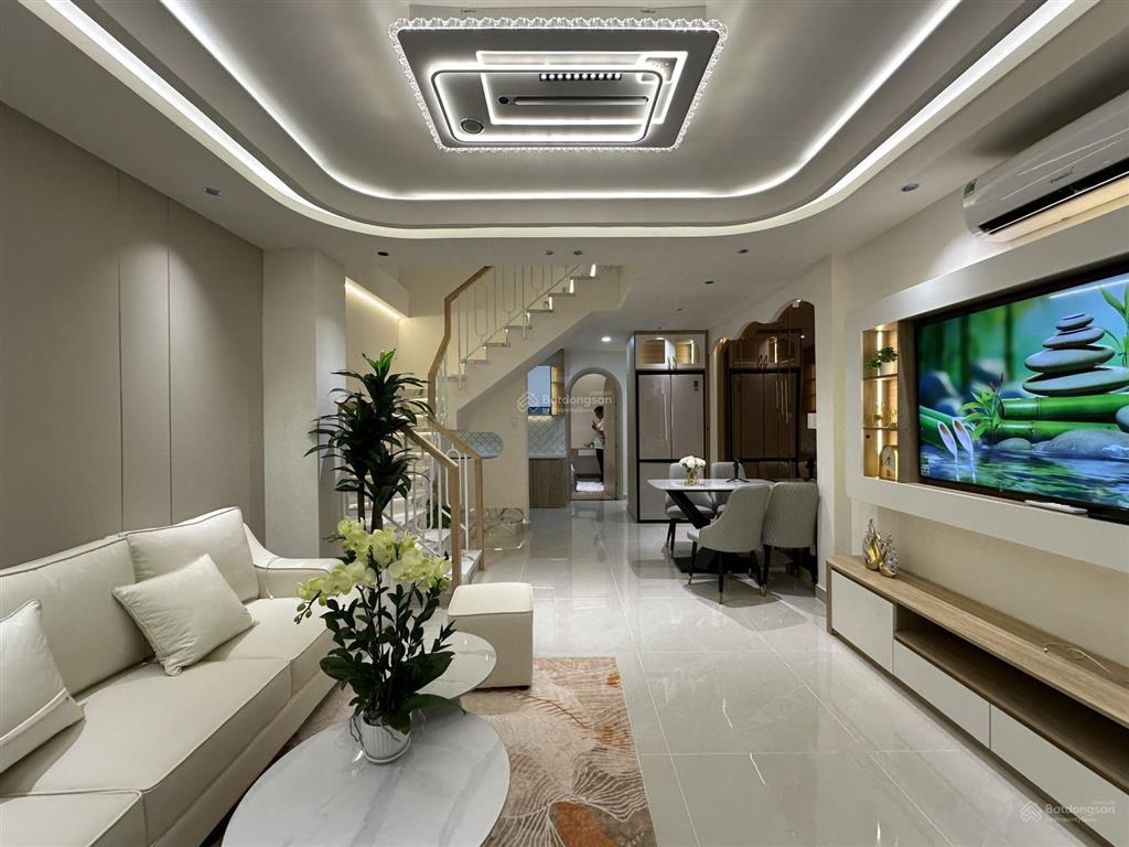 Bán nhà đẹp có gu,đường trần văn quang tân bình,50m2,4pn4wc, hẻm xe hơi,sổ hồng riêng, alo xem lun