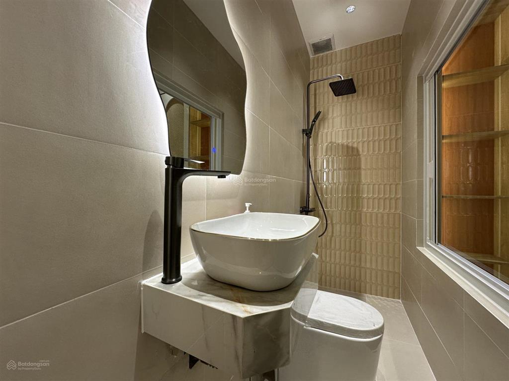 Bán nhà đẹp có gu,đường trần văn quang tân bình,50m2,4pn4wc, hẻm xe hơi,sổ hồng riêng, alo xem lun