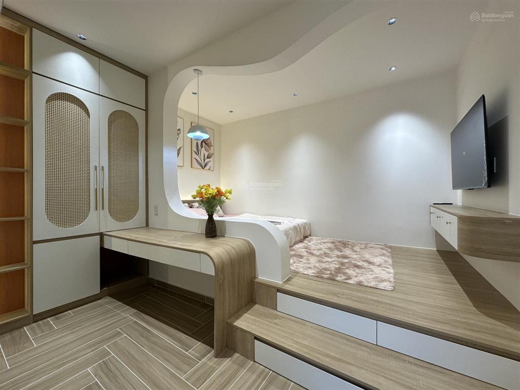 Bán nhà đẹp có gu,đường trần văn quang tân bình,50m2,4pn4wc, hẻm xe hơi,sổ hồng riêng, alo xem lun