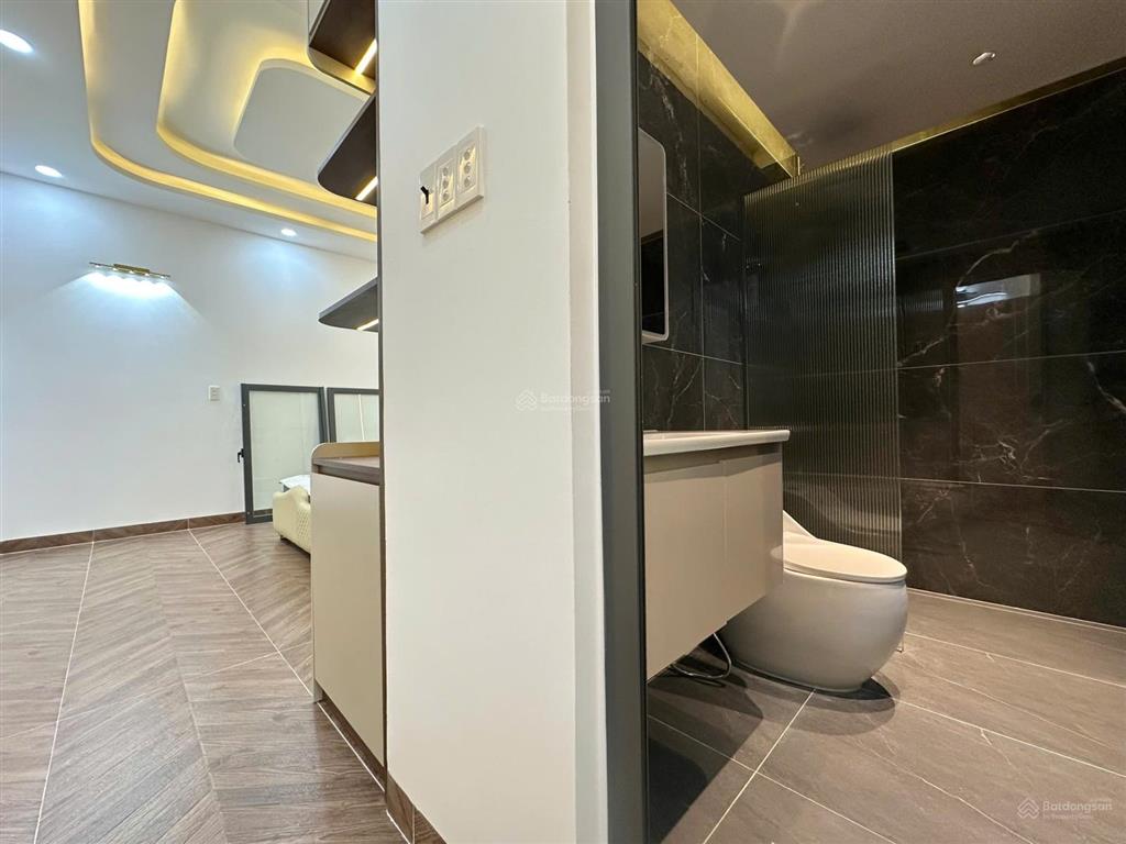 Đường khuông việt 66m2(4,3 x 16.5) gần đầm sen, thuận tiện qua q10, 3pn, 4wc, xe hơi đổ cửa full nt