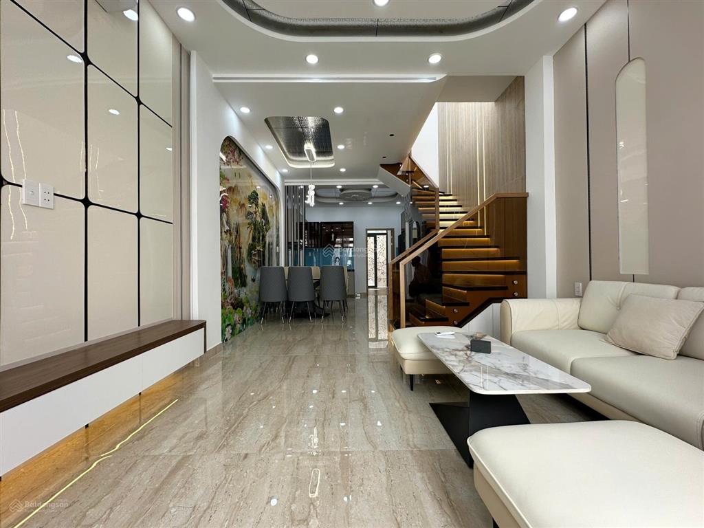 Đường khuông việt 66m2(4,3 x 16.5) gần đầm sen, thuận tiện qua q10, 3pn, 4wc, xe hơi đổ cửa full nt