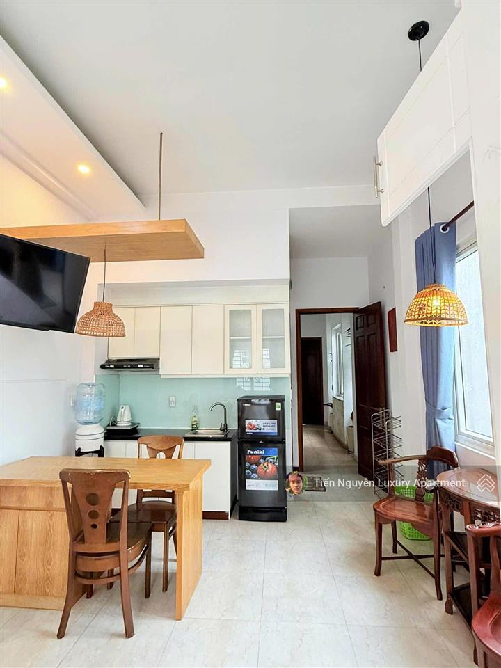 Căn hộ studio ban công, cửa sổ lớn thoáng mát, ngay nhà thờ, chợ tân định, công viên lê văn tám