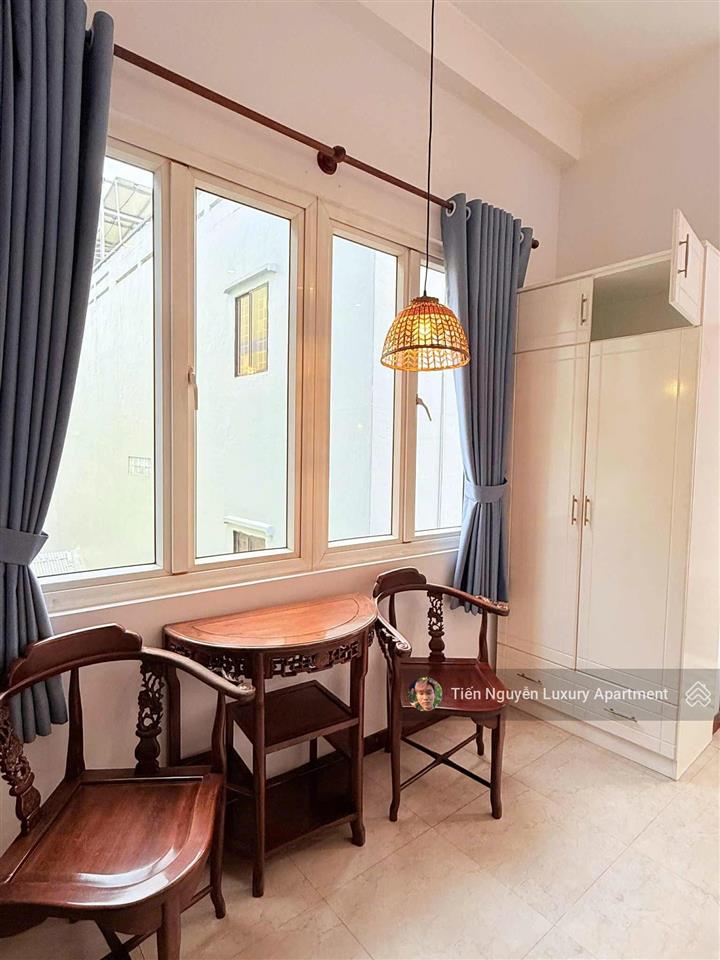 Căn hộ studio ban công, cửa sổ lớn thoáng mát, ngay nhà thờ, chợ tân định, công viên lê văn tám