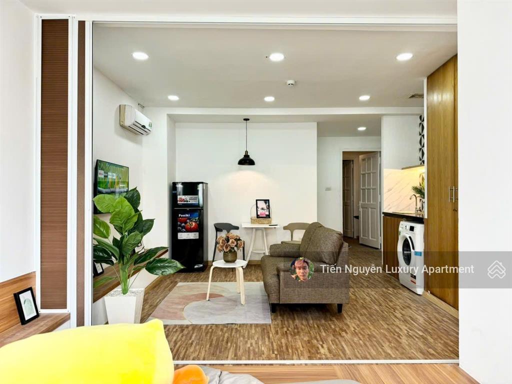 Căn hộ 1 phòng ngủ 40m2 ngay chợ tân định  gần đh ueh  công viên lê văn tám, tân định, quận 1