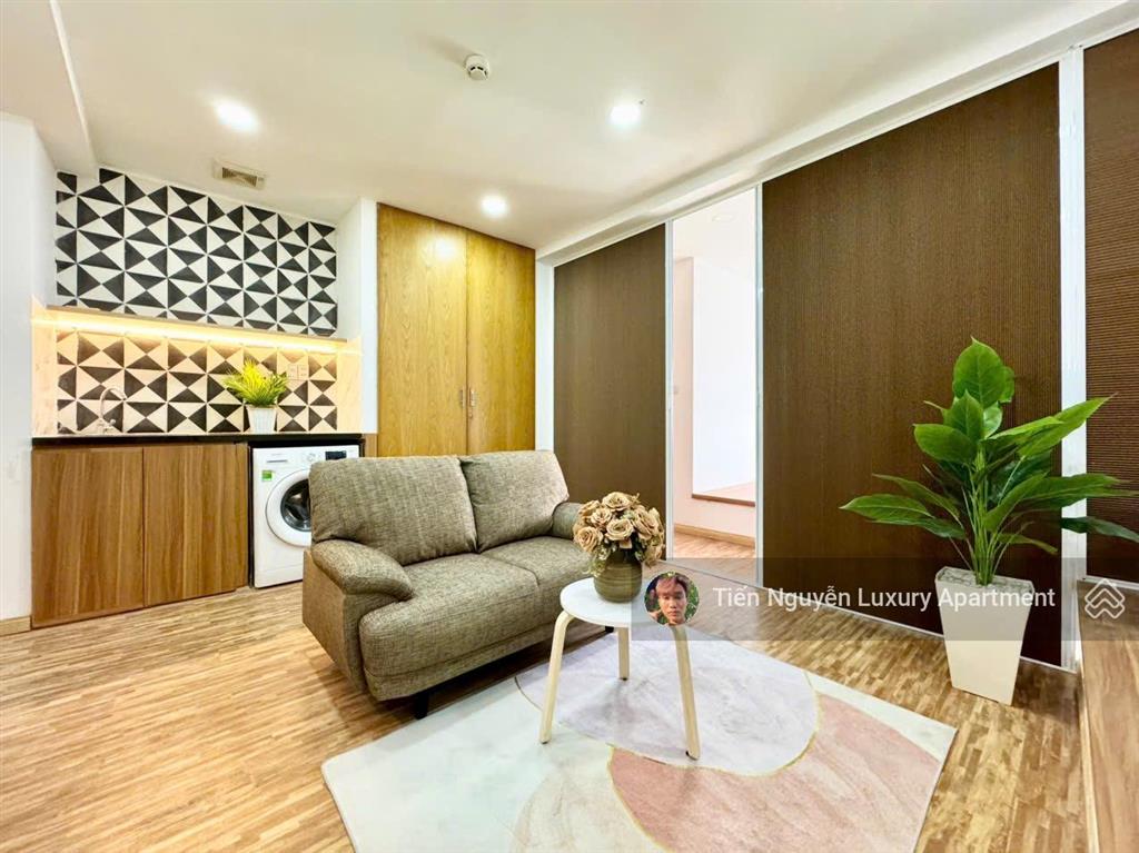 Căn hộ 1 phòng ngủ 40m2 ngay chợ tân định  gần đh ueh  công viên lê văn tám, tân định, quận 1
