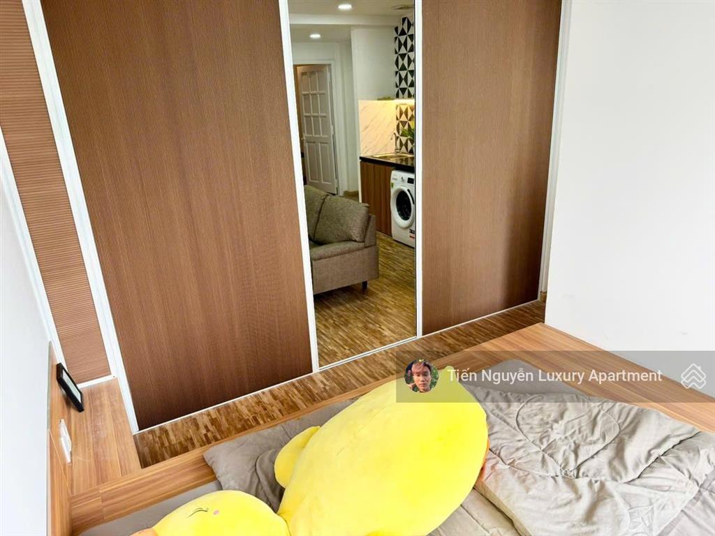 Căn hộ 1 phòng ngủ 40m2 ngay chợ tân định  gần đh ueh  công viên lê văn tám, tân định, quận 1