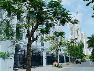 Bán biệt thự, villa đường số 10, cụm chung cư q2 thảo điền, giá 85 tỷ, đã có sổ hồng