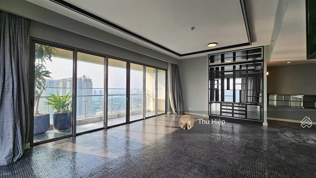 Bán căn hộ 3 phòng ngủ, gateway thảo điền, 133 m2, căn góc, 2 mặt full kính, giá bán 22.5 tỷ all in