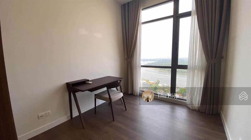 Cho thuê căn 3 phòng ngủ 119m2, the nassim, full nội thất, view sông, thang máy riêng
