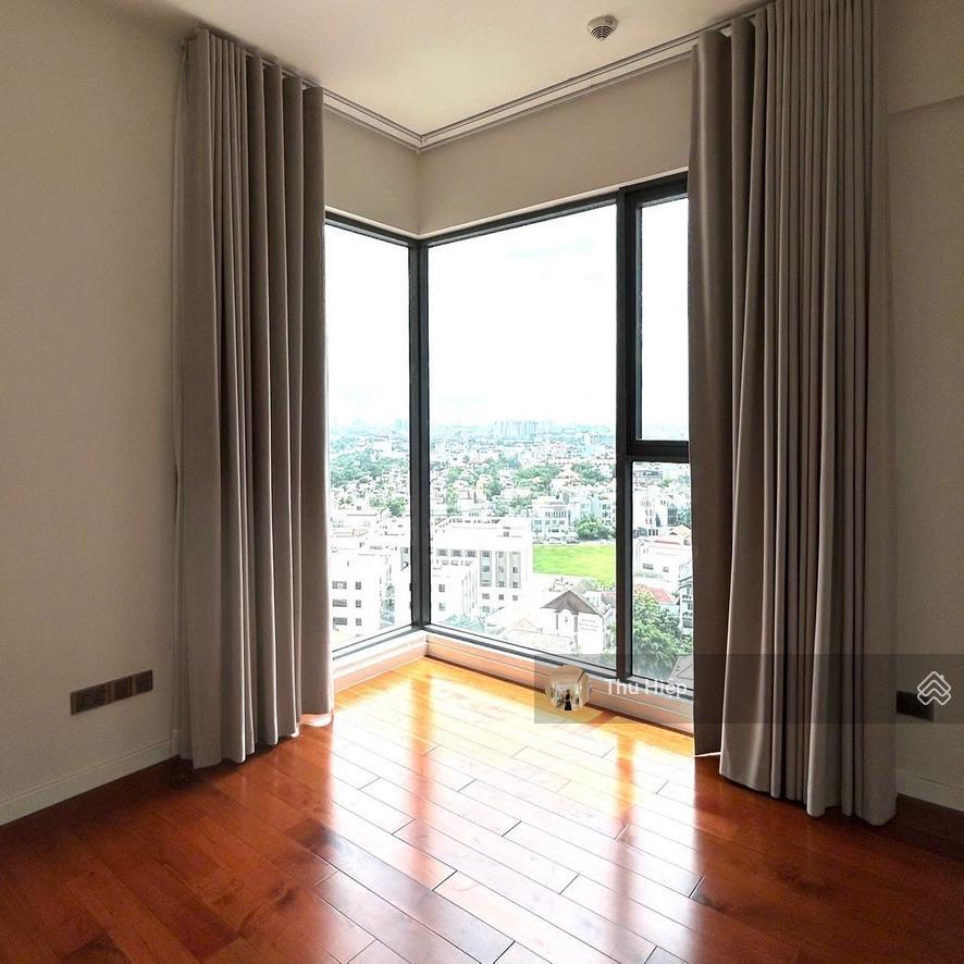 Cho thuê 4 phòng ngủ, q2 thảo điền, 181m2, thang máy riêng, view sông, 120 triệu net/ tháng