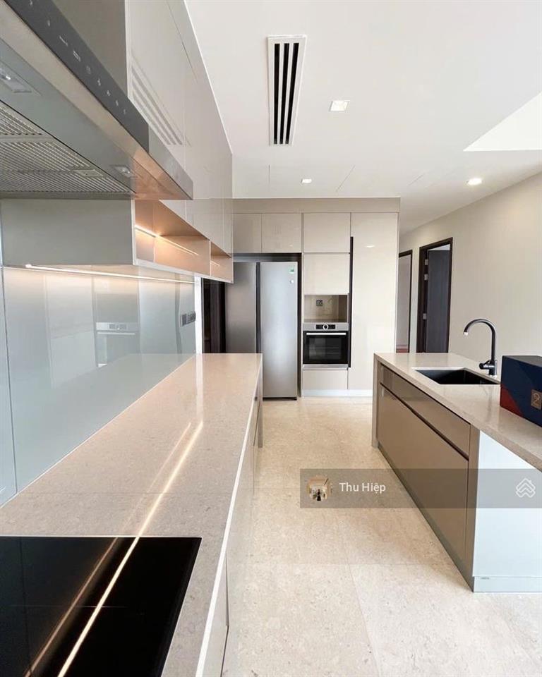 Cho thuê 4 phòng ngủ, q2 thảo điền, 181m2, thang máy riêng, view sông, 120 triệu net/ tháng