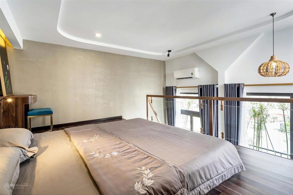 Cho thuê căn hộ duplex ban công view landmark  có hồ bơi  gym  giá chỉ 12 triệu
