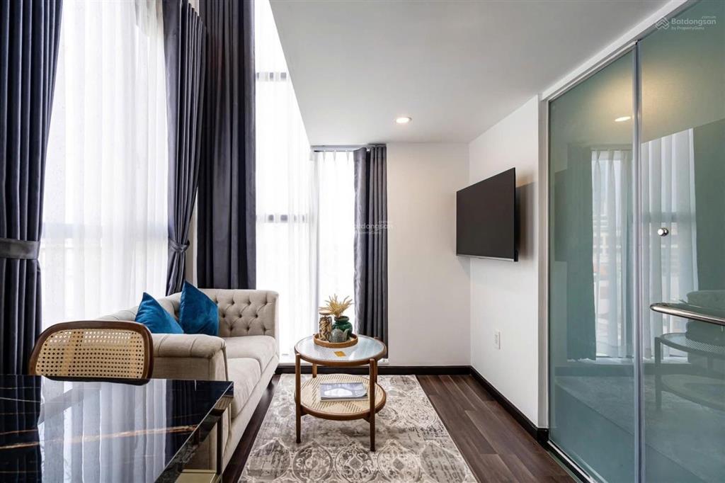 Cho thuê căn hộ duplex ban công view landmark  có hồ bơi  gym  giá chỉ 12 triệu