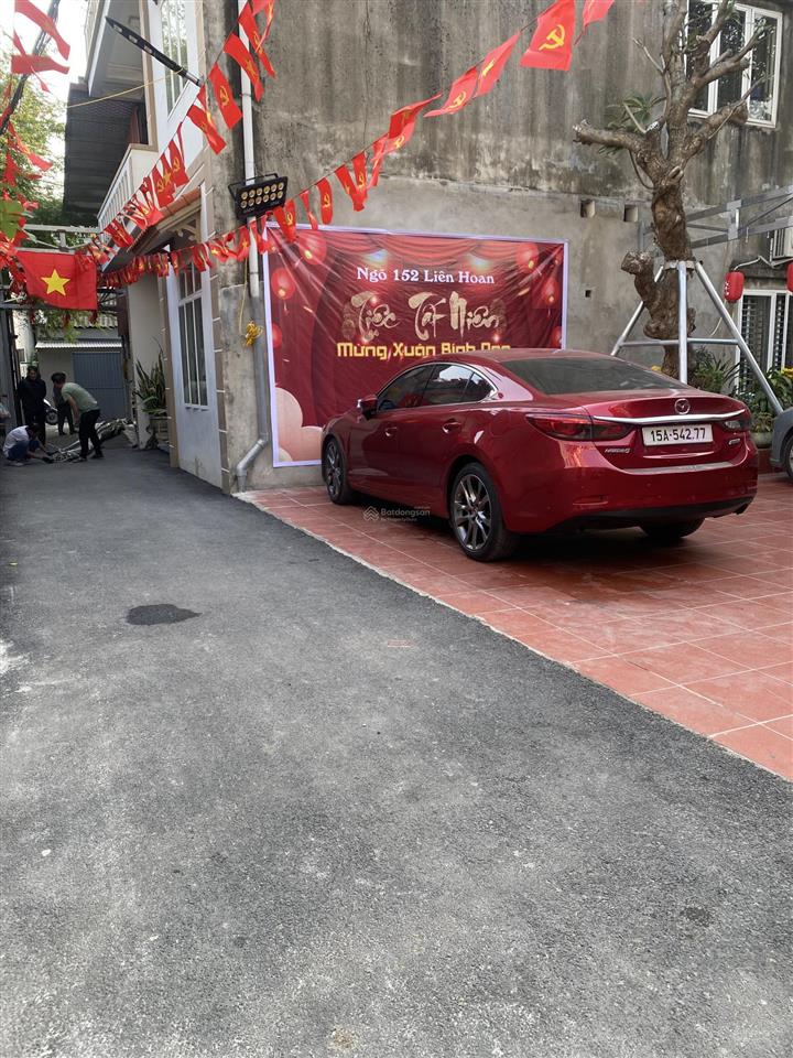 Nhà 4 tầng xây độc lập oto đỗ trước cửa nhà phố hồ sen hơn 5 tỷ