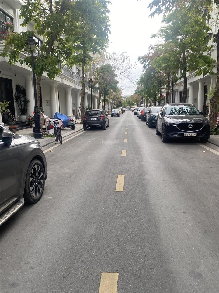 Căn duy nhất 6 tầng full nội thất xây kiểu mới phố lê hồng phong