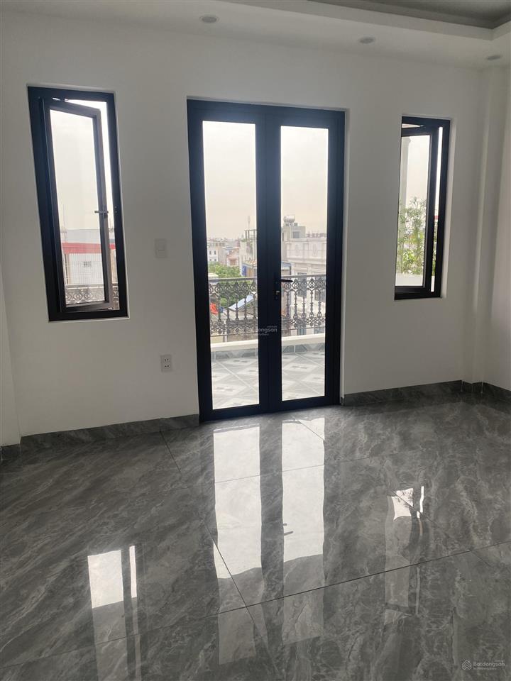 Nhà 4 tầng xây mới oto đỗ cửa phố hồ sen cực rẻ và tiềm năng tăng giá cao