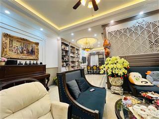 Bán nhà vinmarina hoàn thiện full nội thất,view công viên hồ nước khu đóng