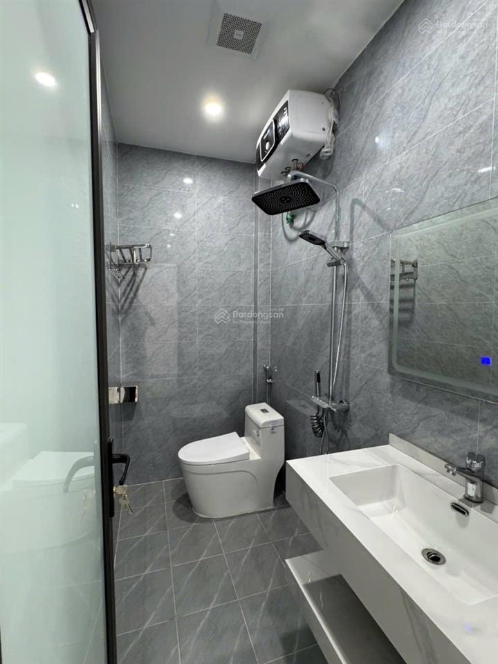 Bán nhà 4 gần mặt đường hàng kênh chỉ nhỉnh 4 tỷ chút