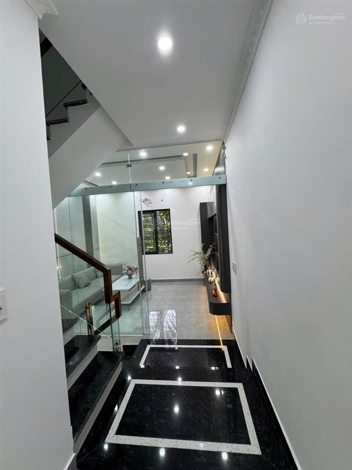 Bán nhà 4 gần mặt đường hàng kênh chỉ nhỉnh 4 tỷ chút