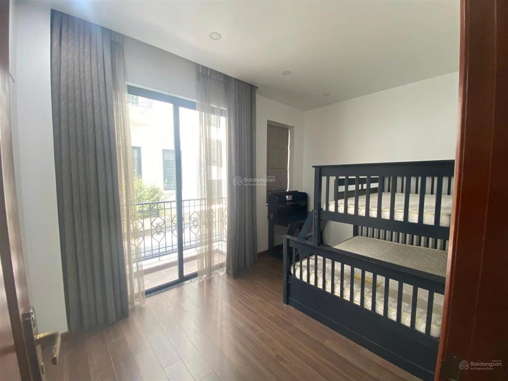 Căn hoàn thiện có thang máy vin  marina
 dt  75m ngang 5 m full nội thất hơn 11 tỷ