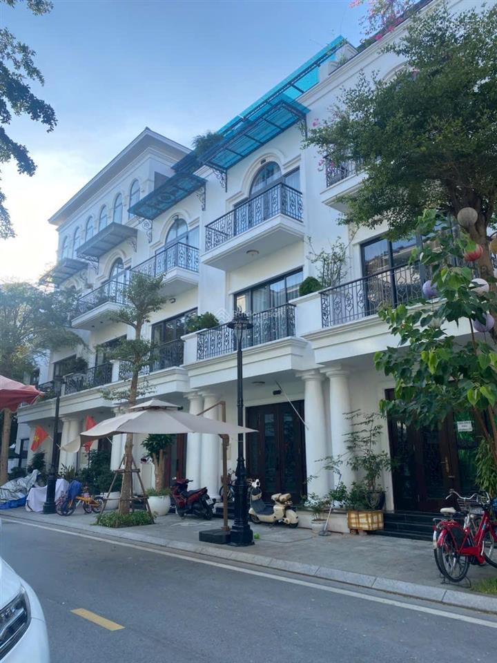 Căn hoàn thiện có thang máy vin  marina
 dt  75m ngang 5 m full nội thất hơn 11 tỷ