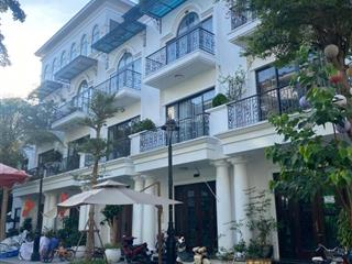 Căn hoàn thiện có thang máy vin  marina
 dt  75m ngang 5 m full nội thất hơn 11 tỷ