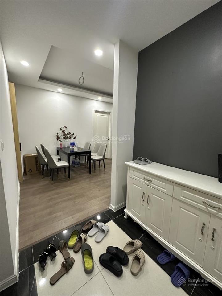 Bán cc imperia sky garden, 7,9 tỷ, 81m2, 2pn, 2wc, pháp lý đầy đủ, giá siêu hời