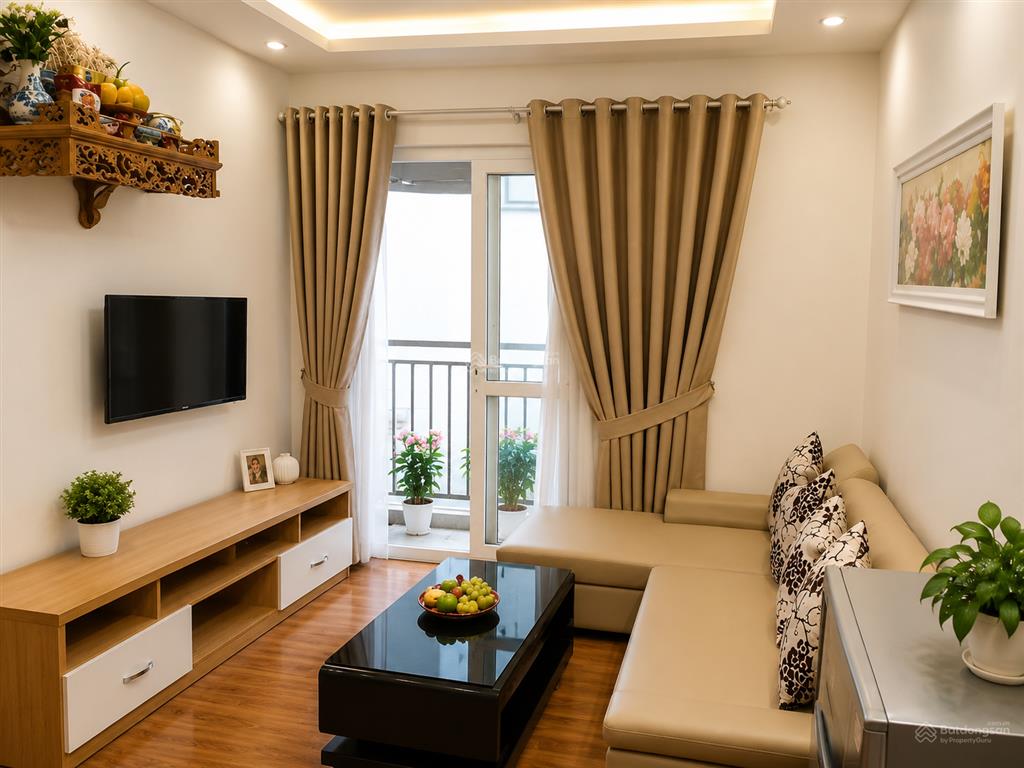 Chính chủ cần bán căn ccmn chùa bộc siêu hiếm view vincom phạm ngọc thạch 55m2, 2pn, 1wc, thoáng