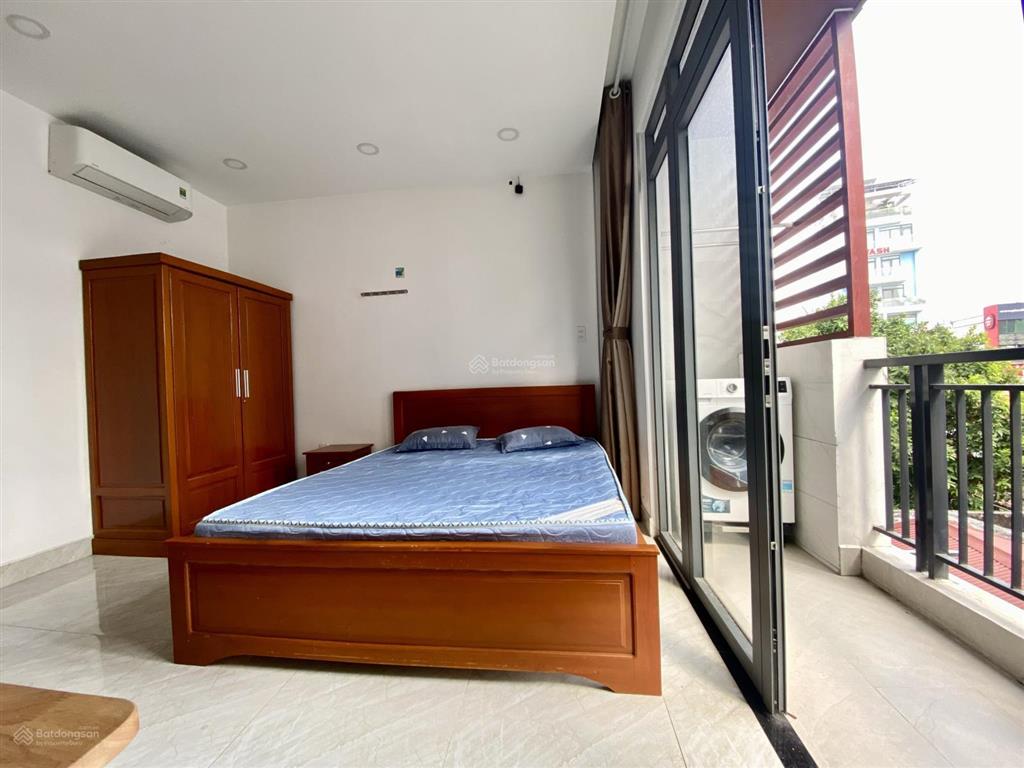 Cho thuê căn hộ studio full nội thất , ban công thoáng , máy giặt riêng , gần chợ bà chiểu