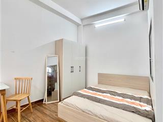 Cho thuê căn hộ cửa sổ ngay chợ hoà hưng, gần toà nhà viettel và vòng xoay dân chủ quận 10