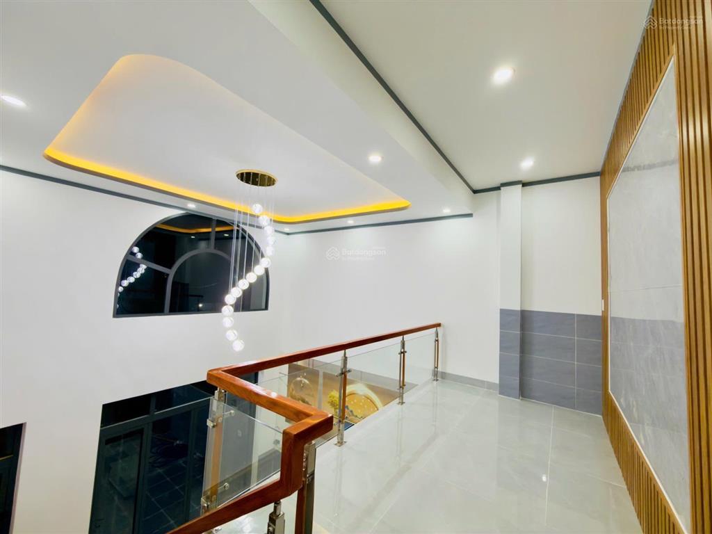 Bán nhà 1 trệt 1 lầu trảng dài biên hòa giá 3,39 tỷ sân ô tô
bạn đang tìm nhà trảng dài gần bùi