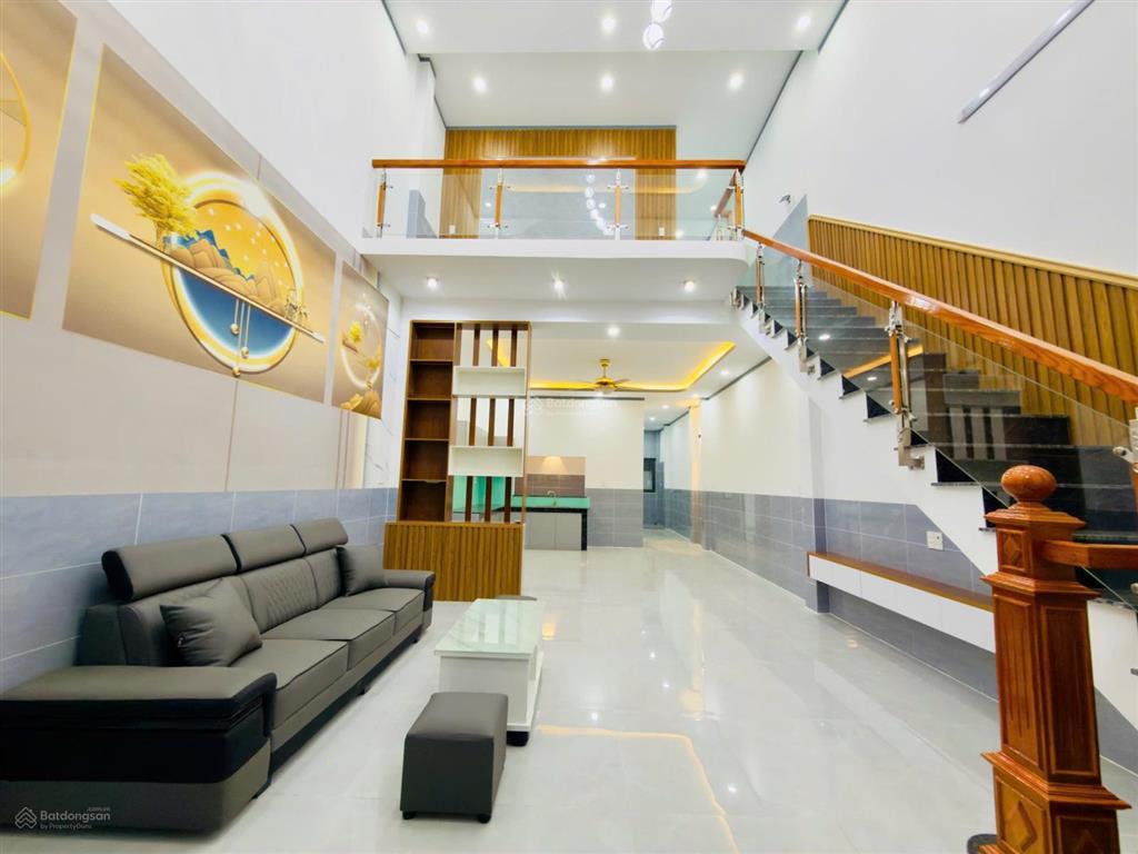 Bán nhà 1 trệt 1 lầu trảng dài biên hòa giá 3,39 tỷ sân ô tô
bạn đang tìm nhà trảng dài gần bùi